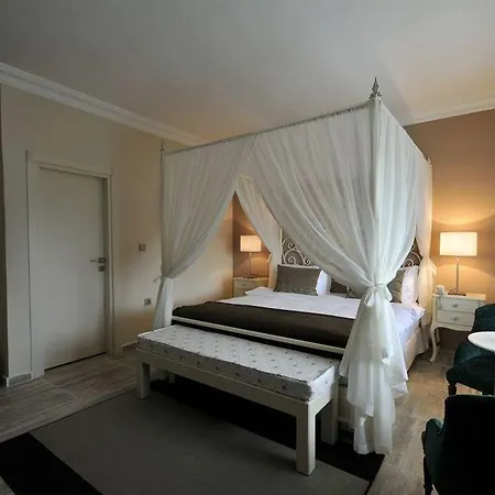 Greenline (adults Only)