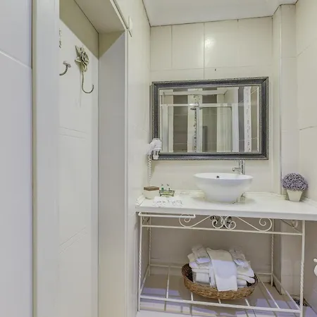 Greenline (adults Only) Inn 4*